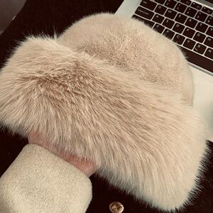 BRAND NEW Women's Winter Light Beige  Plush Bucket Hat,